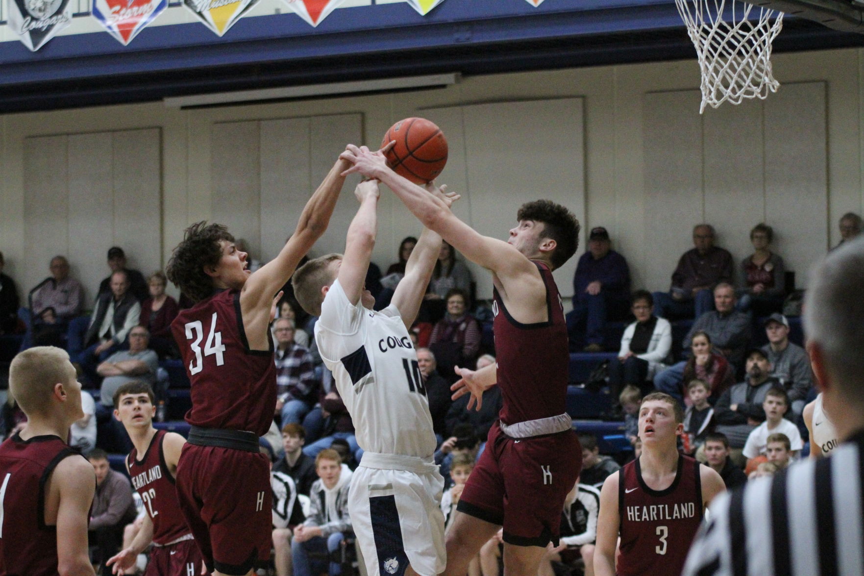 Heartland at Cross County boys basketball 7.jpeg